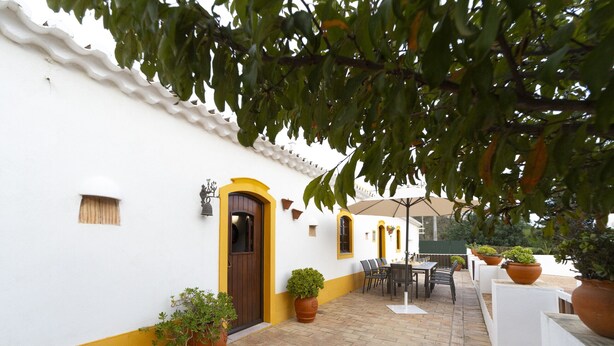 Unclassified image, 1 of 55, button - Villa Monte Domingos Simões - A truly traditional Portuguese villa with private pool (Albufeira)