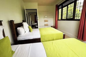WiFi - Valle del Arenal House Family Home in La Fortuna (La Fortuna)