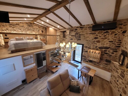 Near Santiago de Compostela, restored century-old rural house with terrace