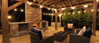  NEW! Ferrystone Lodge: Fireside Mountain Retreat w/ Patio & Fireplace