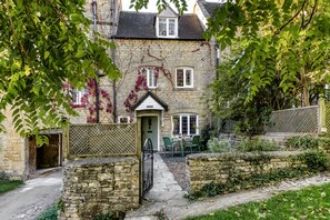 Exterior - Archway House (2) - sleeps 2 guests  in 1 bedroom (Blockley)