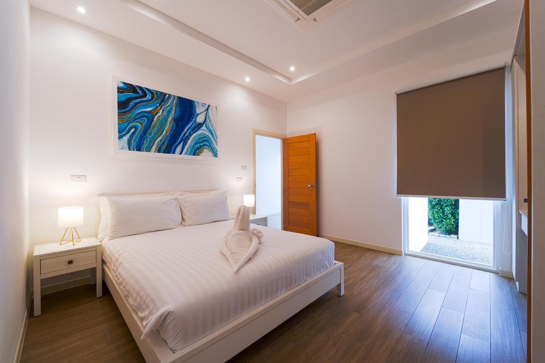 In-room safe, blackout curtains, iron/ironing board, free WiFi