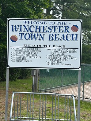 Exterior detail - 2 private mountain RV pads for rent. Full hook ups (Winchester)