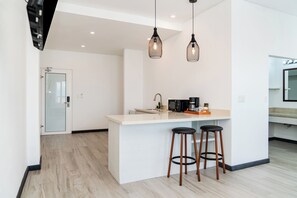 Microwave, coffee/tea maker