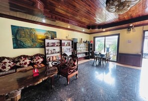 واجهة المنشأة