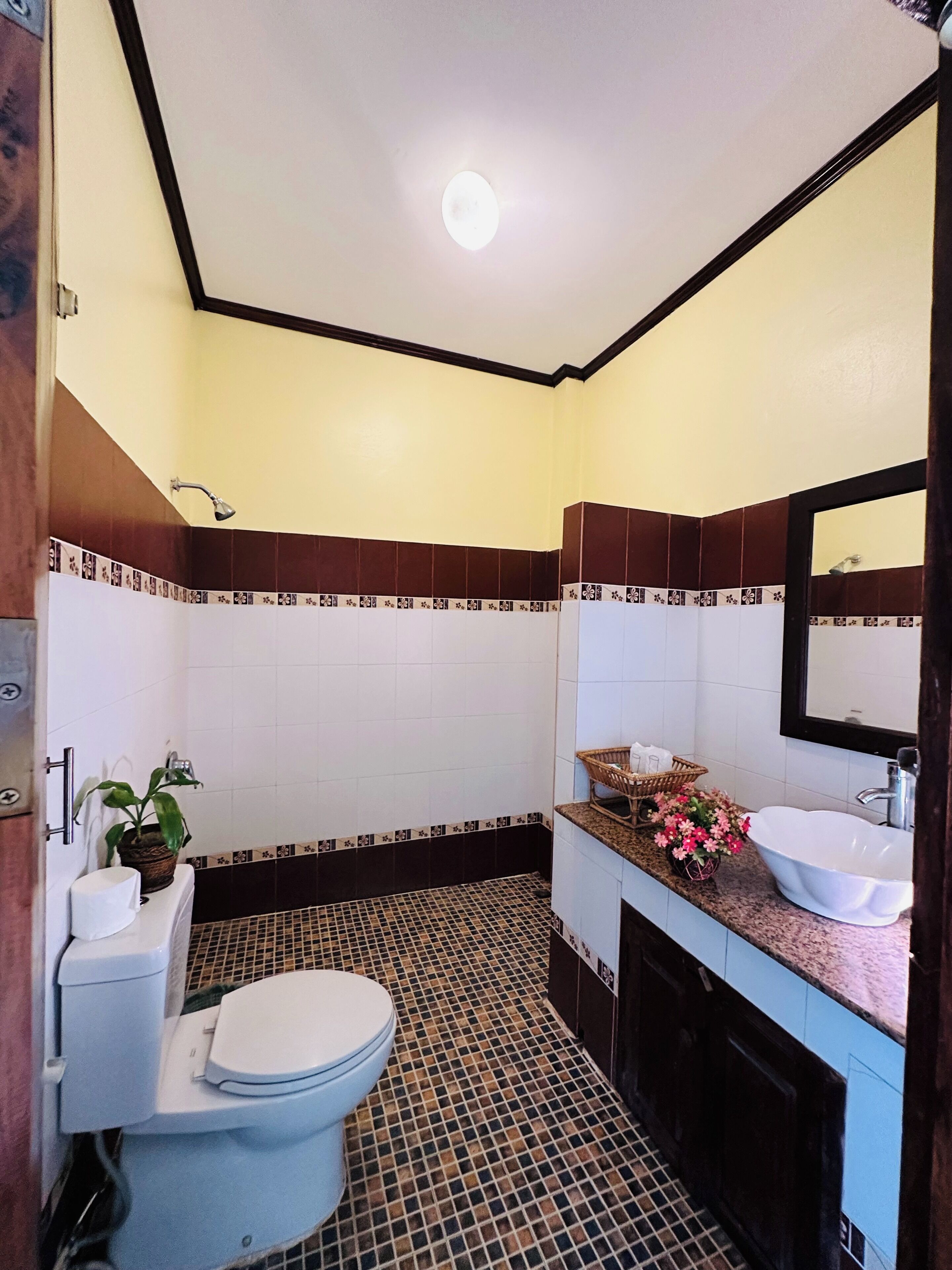 Blackout drapes, iron/ironing board, free WiFi