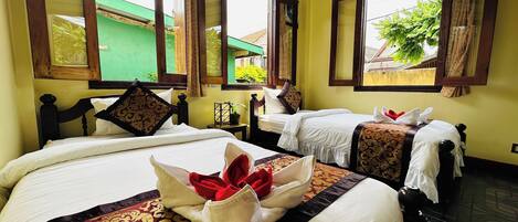 Rideaux occultants, fer et planche à repasser, Wi-Fi gratuit