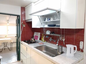 Private kitchen - Wonderful city view apartment rental in Myeongdong, (Seoul)