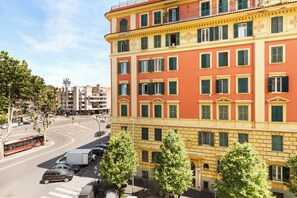 Front of property - Clodio Welcome (Rome)