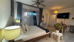 Iron/ironing board, WiFi, bed sheets - Serene 2-bedroom  Apartment /condo with AC in charming Dominicus by BozArrindell (Dominicus)