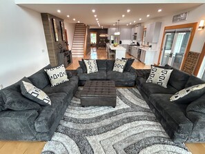 Älytelevisio, pöytäjalkapallopöytä, pöytätennispöytä