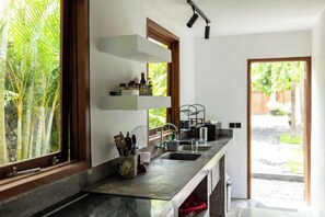 Cookware/dishes/utensils - Villa ILO Umalas (Kerobokan)
