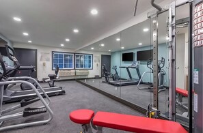 Fitness facility - Explore Torrance Beach w/Free Parking and Breakfast! (Torrance)