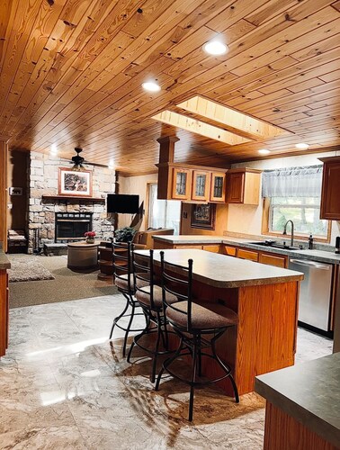 Heated indoor pool awaits! RIDE REST RELAX with family and friends 