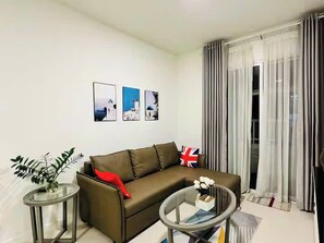 Presidential-Suite, 2 Schlafzimmer, Zutritt zur Club Lounge, Stadtblick | Wohnbereich