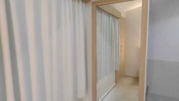 Luksussuite, 1 soverom, privat bad, byutsikt | Skrivebord, skrivebord for bærbar PC og wi-fi (inkludert)