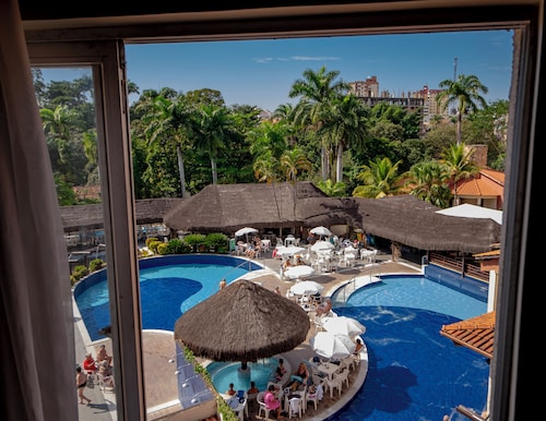 Hot Springs Flat Apart Hotel c. Banheira