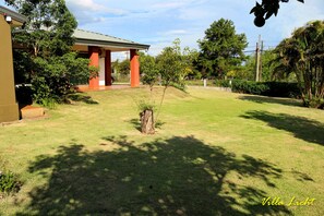 Property grounds - Comfortable Villa Licht in the center of Obligado (Obligado)
