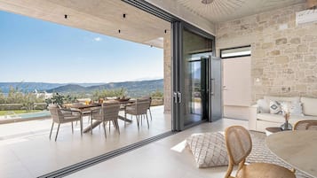 Villa luxueuse, 2 chambres, piscine privée, vue sur la mer | Détail de l’intérieur