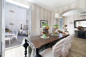 Apartment, Smoking | 14 bedrooms - Palazzo Mary in Sorrento (Sorrento)