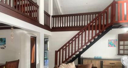 Ideal for families access 5 to 10 minutes from the most beautiful beaches of southern martinique
