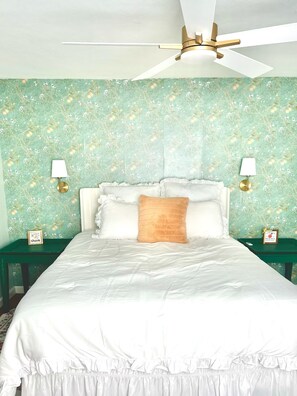 WiFi, bed sheets - Tranquil 3-bedroom house perfect for a relaxing stay in Thaxton (Thaxton)