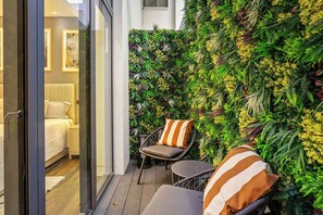 Terrace/patio - Luxury Covent Garden 2-Bed, 3-Bath+Balcony for 4 (London)
