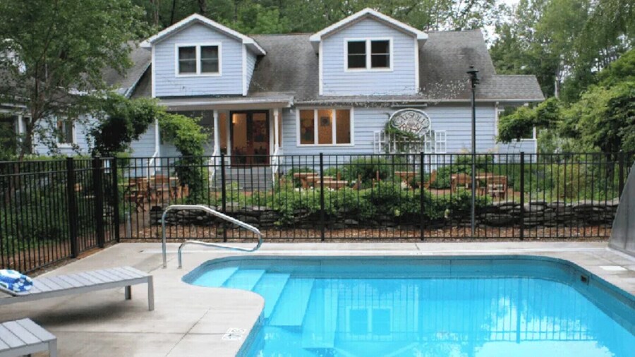 Catskill Rose Lodging & Dining