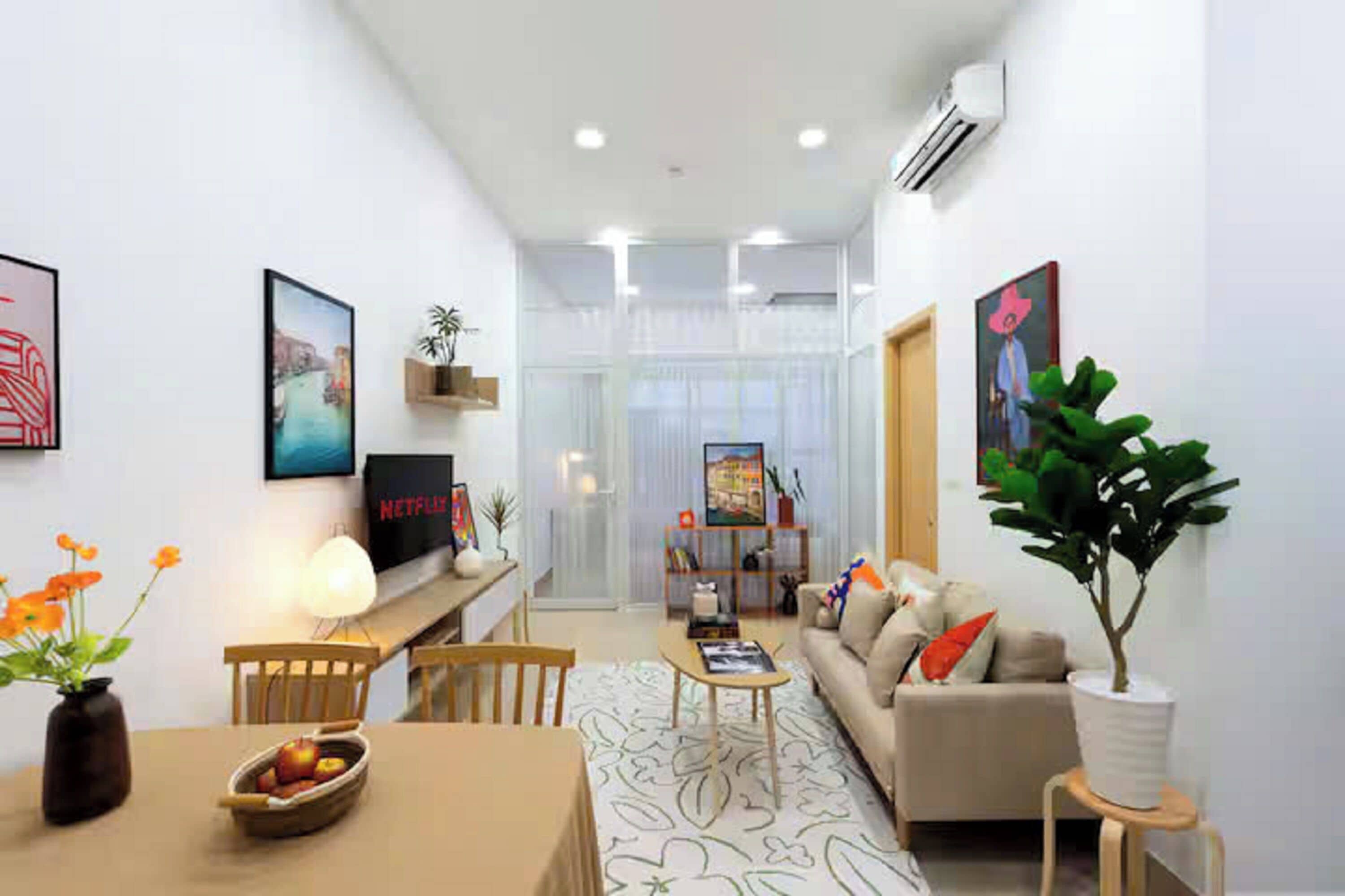 Royal Suite, 1 Bedroom, Club Lounge Access, City View | Egyptian cotton sheets, premium bedding, down comforters