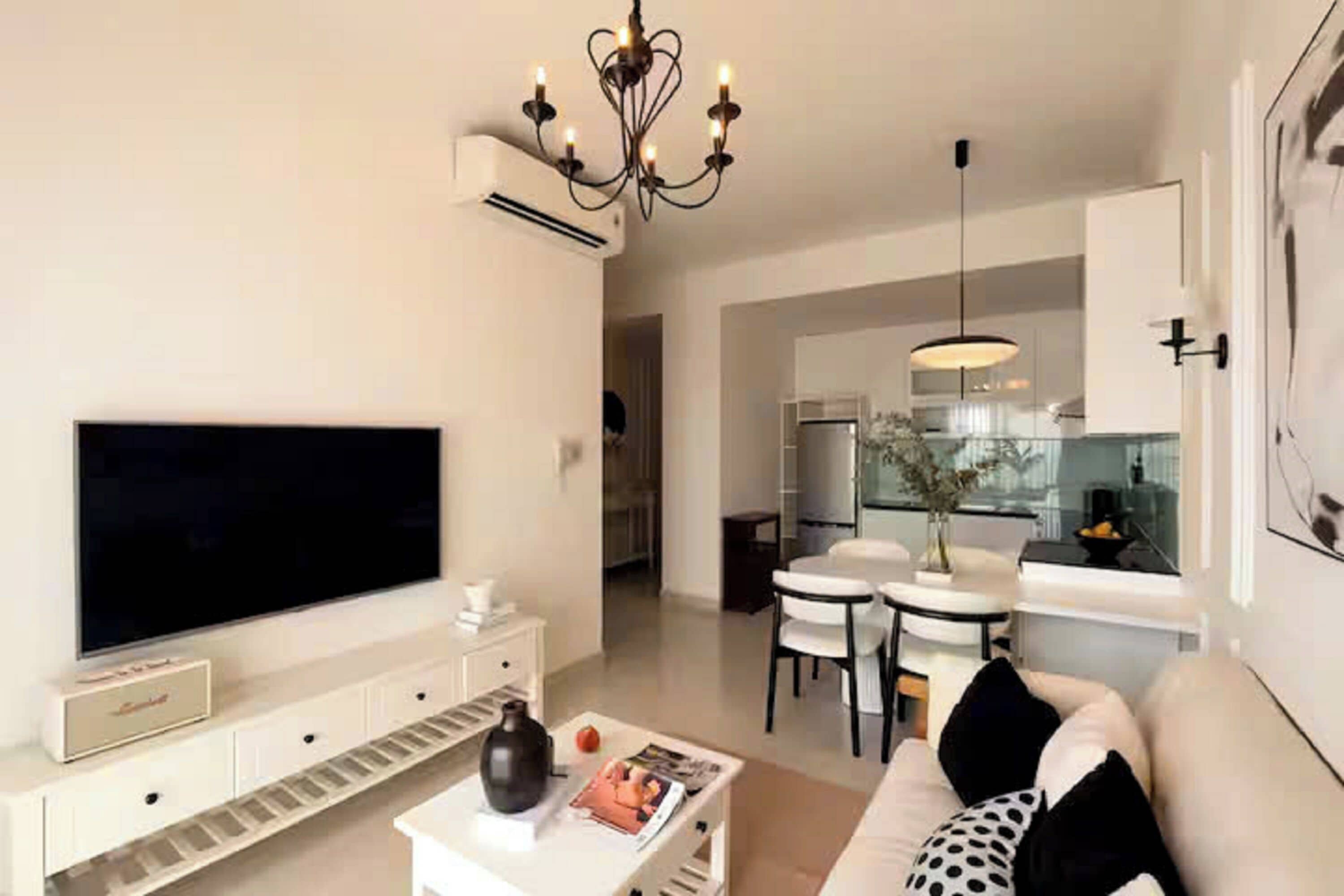 Presidential-sviitti, 3 makuuhuonetta, club-loungen käyttöoikeus, kaupunkinäköala | Egyptinpuuvillaiset lakanat, ylelliset vuodevaatteet, untuvapeitot