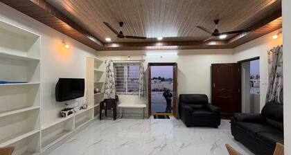 Casa Bianca : 2BHK Penthouse Retreat in RK Puram