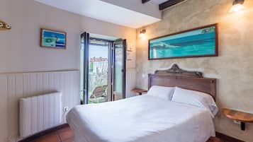 WiFi, bed sheets