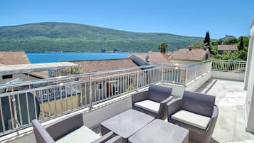 Attico, balcone, vista mare | Terrazza/patio