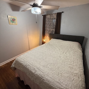 3 bedrooms, Internet, bed sheets - Modern Farm House Style 3 bed 1.5 Bath Home Located between Utica & Syracuse (Canastota)