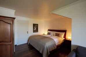 Family Double Room, Lake View | Free WiFi - Schiff am See (Murten)