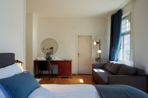 Family Double Room, City View | Free WiFi - Schiff am See (Murten)