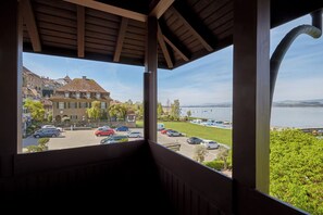 บริเวณภายนอก