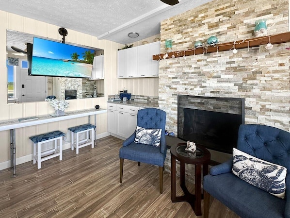Condo, Multiple Beds (Admiral's Quarters) | Interior - Admiral's Quarters (Wells)