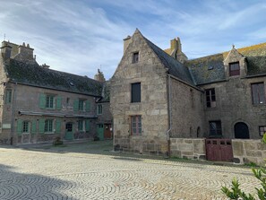 Exterior - A house and its garden 3 km from a beautiful white sand beach (Cléder)