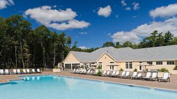 Kondominium, 1 Tempat Tidur King (Seaglass Village 182 - Coral Retreat) | Kolam renang | Kolam renang indoor