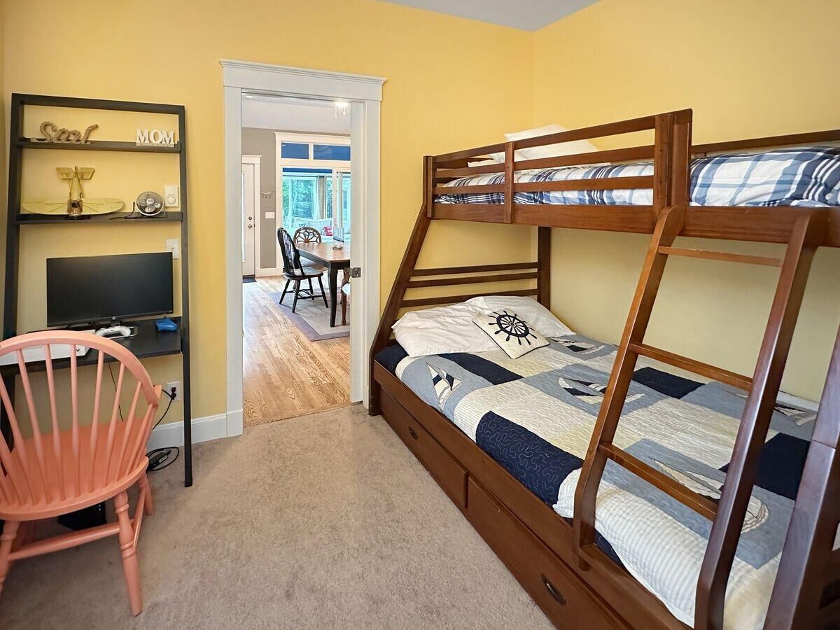 2 bedrooms