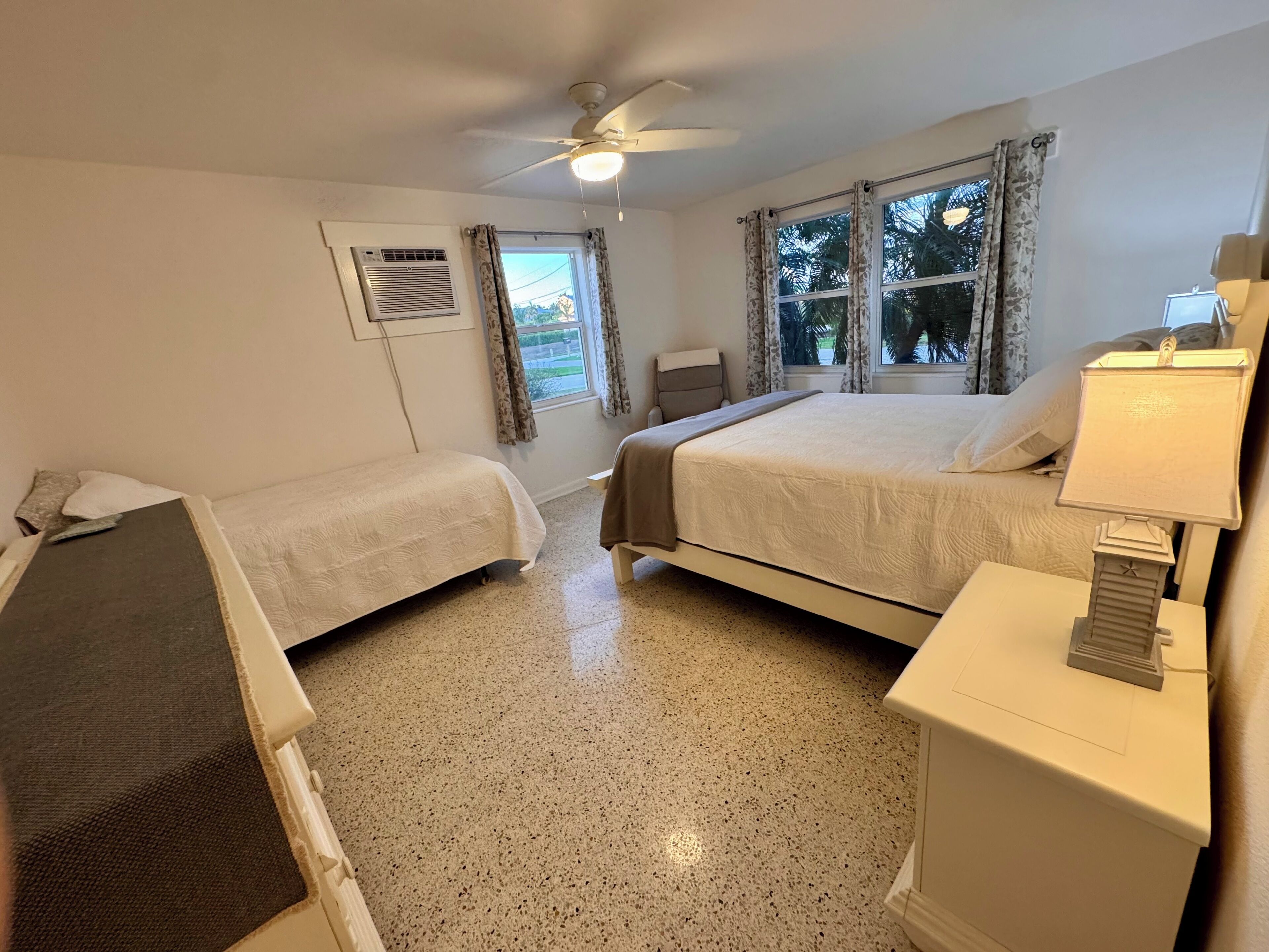 Pengeskab på værelset, strygejern/strygebræt, gratis Wi-Fi, sengetøj