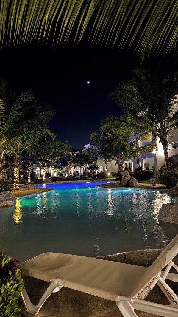 Pool - Fantastic studio with AC 5 Pools in sunny Dominicus beachside by BozArrindell (Dominicus)