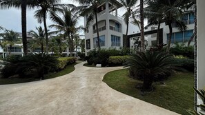 Property grounds - Fantastic studio with AC 5 Pools in sunny Dominicus beachside by BozArrindell (Dominicus)