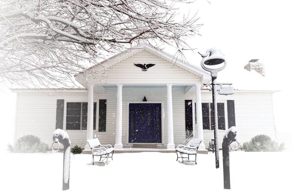 المنشأة من الخارج