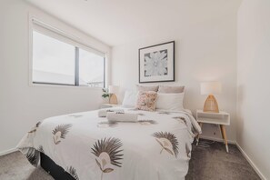 Bügeleisen/Bügelbrett, WLAN, Bettwäsche