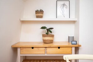 Interior - Bright 1BR Flat Near Church St & Clissold Park - Pass the Keys (London)