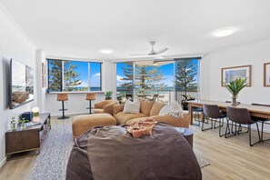 Smart TV - Amazing Beachfront Escape (Miami)