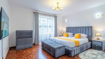 Fer et planche Ă repasser, Wi-Fi, draps fournis