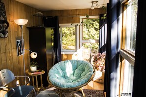 Interior - The ideal place to disconnect from everyday life, calm and zen, it's all here! (Chertsey)